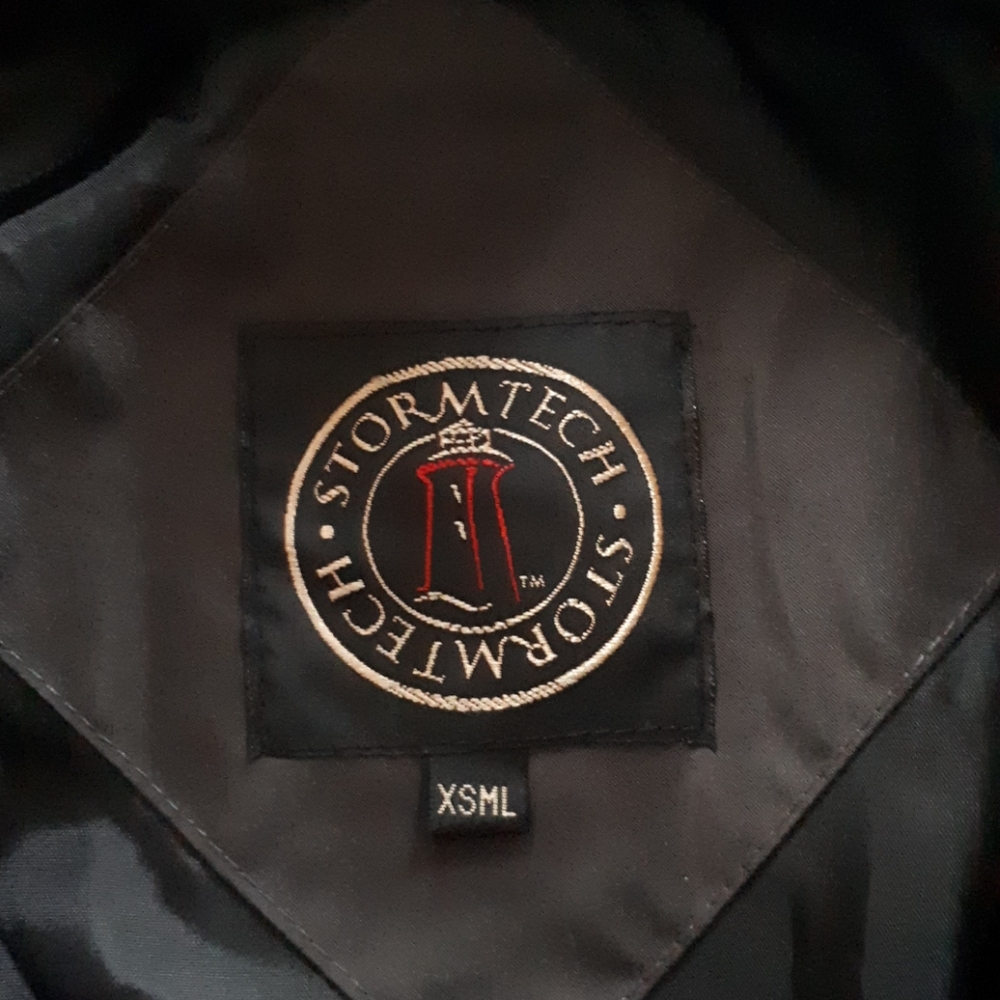 Stormtech Spring Fall Jacket - Picture 8 of 8